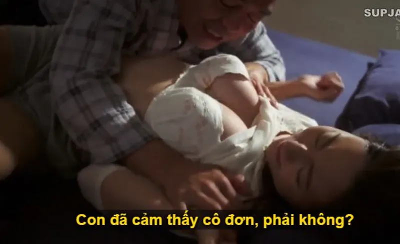 Thấy con trai mãi mê công việc để vợ của con trai cô đơn, bố người chồng làm liều đè trả bài con dâu